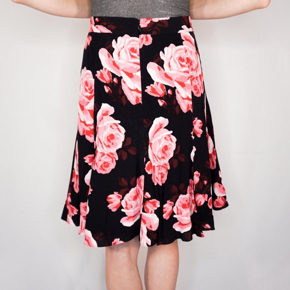 KATE SPADE Pink Roses Print Black Skirt - Picture 3 of 6